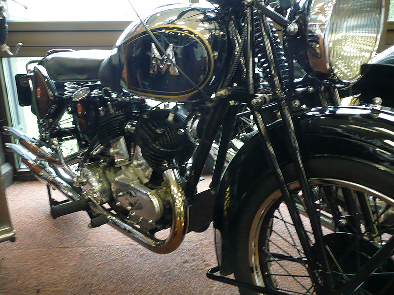 Model X mit V-Motor