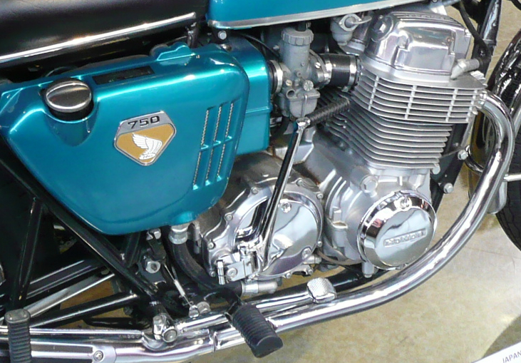 Motor Honda CB 750 Four obendliegende Nockenwelle (OHC)
ventilsteuerungen für Viertaktmotoren