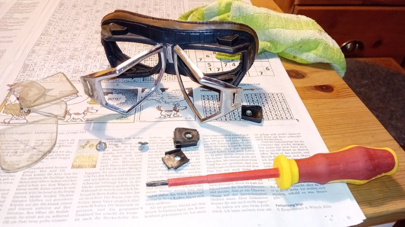 Climax-Brille zerlegt