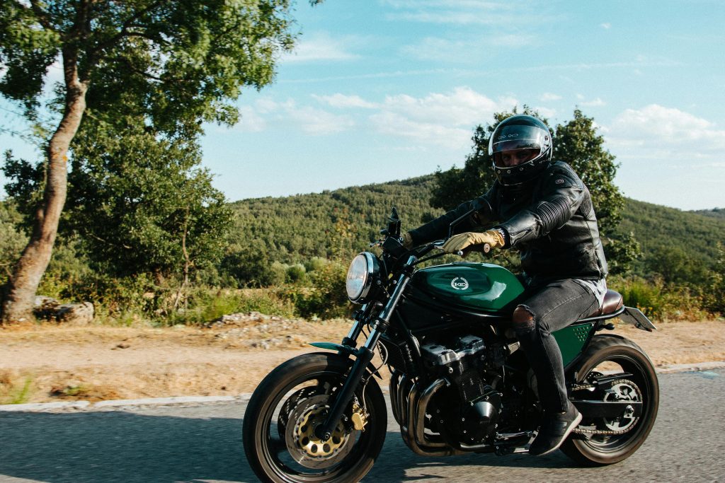 Motorrad-Fahrverhalten früher und heute, Naked Bike